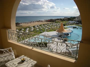 Hotels & Resorts
